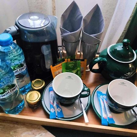 Kamienica Pokoje & Restauracja Opalenica Exteriör bild